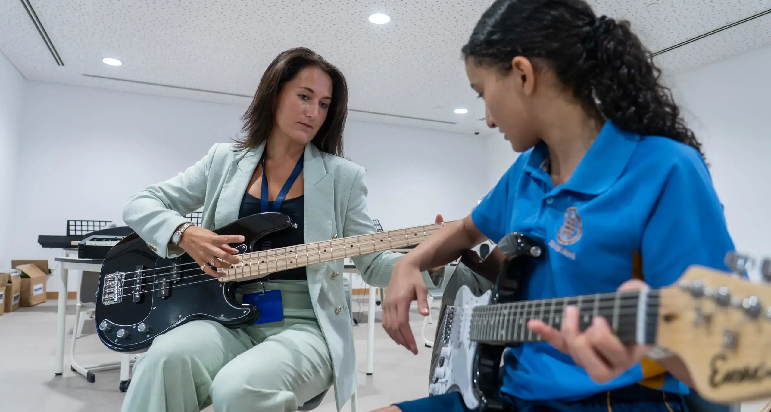 Sherborne School Jeddah guitar lesson.